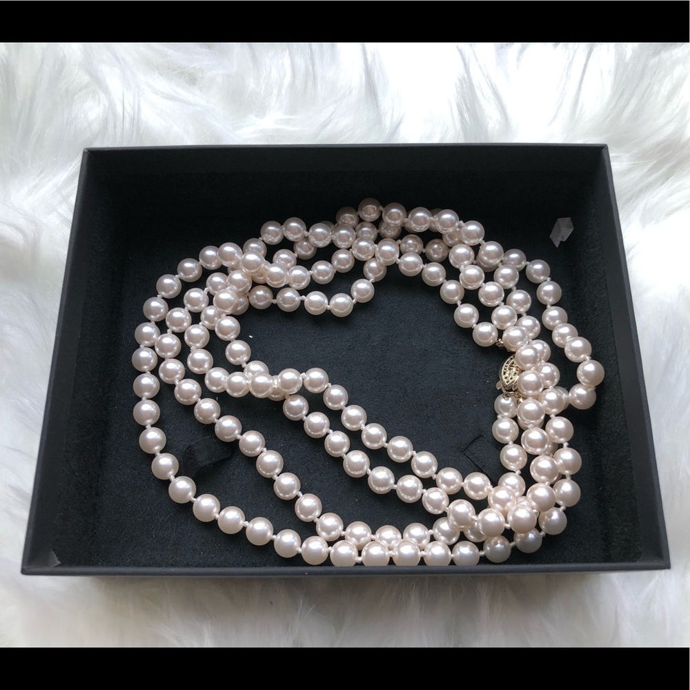 NIB Simulated 8mm Pearl Strand Necklace